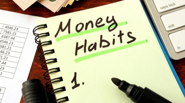 இதை மட்டும் கடைபிடிச்சா.. பண மழைதான்.. உங்கள் வாழ்க்கையை மாற்றக்கூடிய 5 ஸ்மார்ட் நிதி பழக்கங்கள்! 