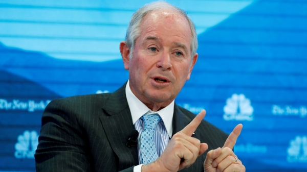  புல் வெட்டும் தொழிலில் தொடங்கி மிகப்பெரிய கோடீஸ்வரரான ஸ்டீபன் ஸ்வாசர்மேன்..