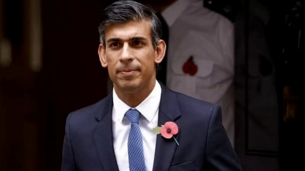 இந்தியர்களுக்கு சிக்கல்..ஷாக் தந்த ரிஷி சுனக்.. இனி யூகே செல்வது கடினம்தான்! 