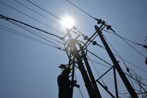  வெந்த பெங்களூரு.. நொந்த மக்கள்..!! இரவு முழுவதும் ஓடும் ஏசி..!! 