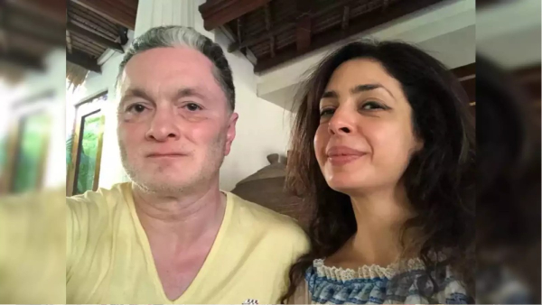 புதிய மெக்லாரன் காரில் மும்பையை வலம் வரும் கௌதம் சிங்கானியா.