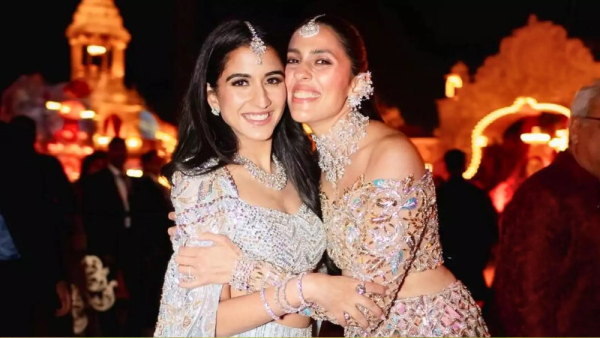  ராதிகா மெர்சண்டி மேக்கப் ஆர்டிஸ்ட் இந்த பிரபலமா? இவரோட சம்பளம் கேட்டாலே மயக்கம் வருதே..?