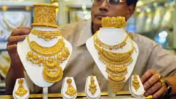 அட்சய திருதியை பர்ச்சேஸ்க்கு ரெடியா.. போலி தங்க நகைகளை கண்டுபிடிக்க நச்சுனு 4 வழிகள்! செம 