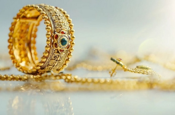 தங்கம் விலை தடாலடியாக உயர்வு.. ஆடிப்போன மக்கள்.. சென்னை, கோவை, மதுரையில் என்ன விலை..!! 