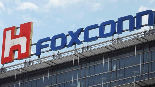  இனி ஐபோன் மட்டுமில்லை.. AI சர்வர்கள் மற்றும் பல.. Foxconn நிறுவனத்தின் புதிய அவதாரம்!