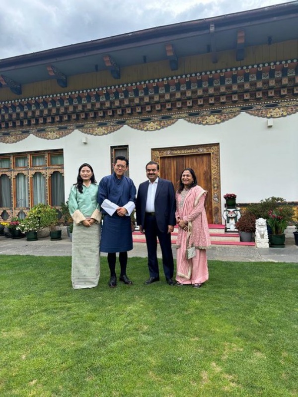 பூட்டான் நாட்டு திட்டத்தைத் தட்டி தூக்கிய அதானி.. வாவ்..!! 