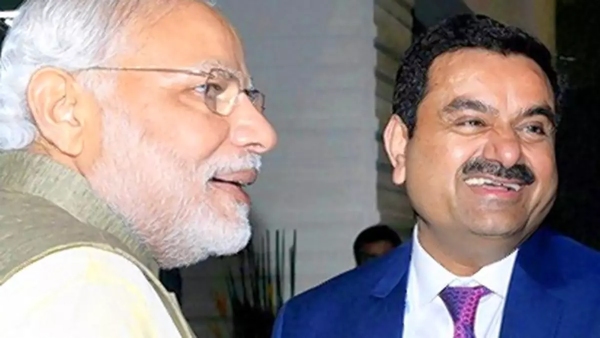 மோடியின் நண்பர் கௌதம் அதானிக்கு பெரும் சோகம்! அதானி குழும பங்குகள் ஒரேநாளில் ரூ.3 லட்சம் கோடி ஹோகயா!