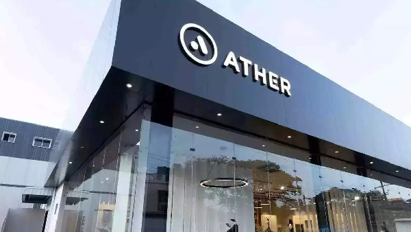 பெங்களூர்-க்கு பெரும் இழப்பு.. காங்கிரஸ் - பிஜேபி கடும் வாக்குவாதம்..!! 