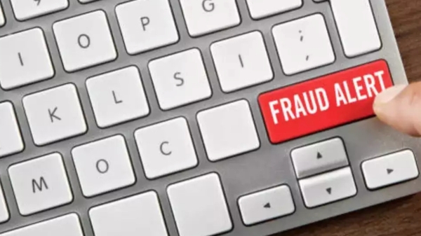 வாட்ஸ்அப்-ல் வலை விரித்து மோசடி.. 9 கோடி ரூபாயை இழந்த தொழிலதிபர் கதறல்..!