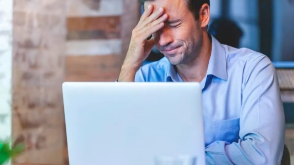  ஆன்லைனில் வேலை தேடி இன்னும் கிடைக்கவில்லையா? இந்த 5 தவறை மறந்தும் செஞ்சுடாதீங்க!