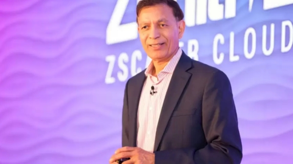 மின்சார வசதியே இல்லாத கிராமத்தில் படித்து தற்போது 91,300 கோடிக்கு சொந்தக்காரரான ஜெய்..! 