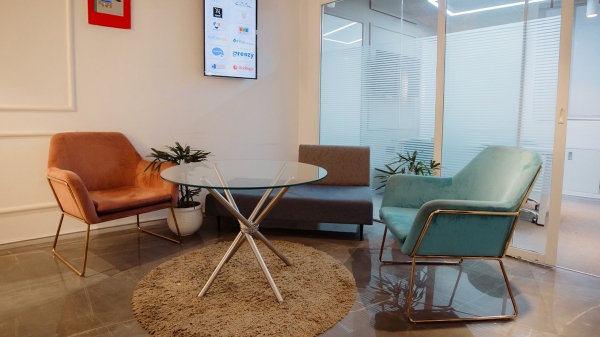 ஸ்டார்ட்அப் நிறுவனங்களுக்கு இலவச அலுவலகம்.. வேற லெவல் அறிவிப்பு..!! ஸ்டார்ட்அப் நிறுவனங்களுக்கு இலவச அலுவலகம்.. வேற லெவல் அறிவிப்பு..!!