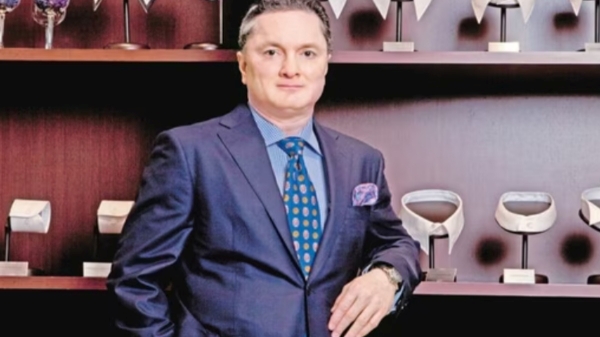  திரும்ப வந்துட்டேன்னு சொல்லு.. மீண்டும் 5 ஆண்டுகளுக்கு ரேமண்ட் நிறுவனத்தின் MD இவர் தான்!