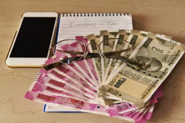 வருமான வரி தாக்கல் செய்பவரா நீங்கள்.. மறந்தும் இந்தத் தவறை செஞ்சிடாதீங்க!