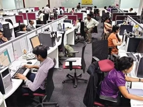 ஐடி, மீடியா துறையில் வேலை செய்கிறீர்களா..? வெளியானது ஷாக் ரிப்போர்ட்..!!