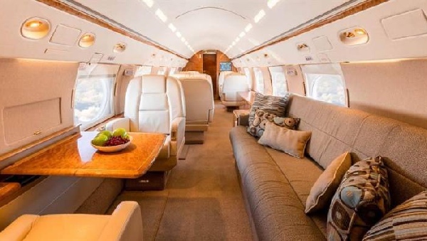 100 விமானங்களை டாக்சியாக பயன்படுத்தும் அம்பானி.. களைக்கட்டும் ஆனந்த் - ராதிகா திருமணம்..!! 