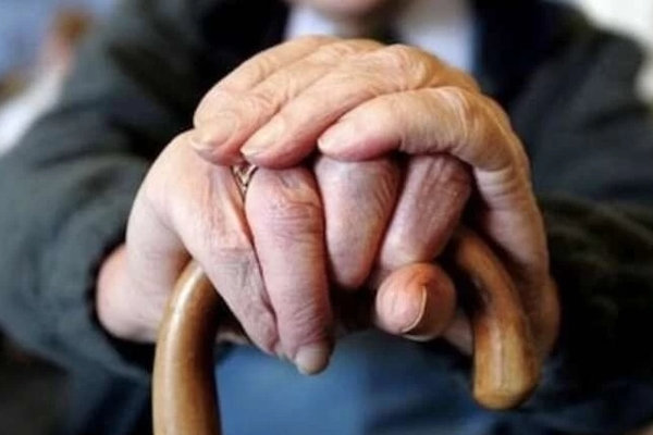 பட்ஜெட் 2024: ஓய்வூதியர்களுக்கு வரிச் சலுகைகள் அதிகரிக்கப்படுமா? பட்ஜெட்டில் காத்திருக்கும் கிஃப்ட்!