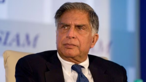 டாடா கல்லூரியில் ஆசிரியர்கள் பணிநீக்கம்.. ரத்தன் டாடா தலையீட்டால் கடைசி நேரத்தில் ரத்தானது..!! 