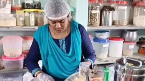 சிறுதானியங்களில் தயாரிக்கப்படும் ஹெல்த் மிக்ஸ்.. தேனியில் தாய் - மகள் அசத்தல்..!