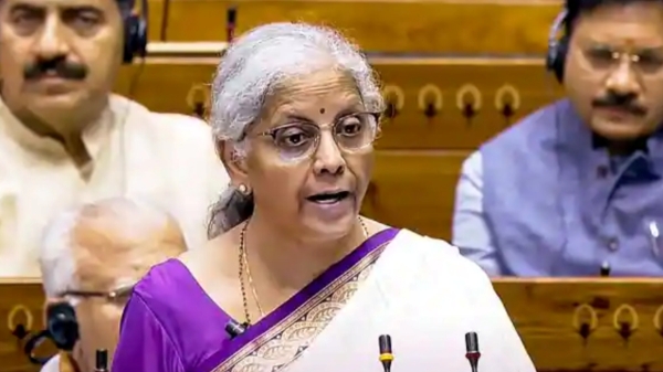 நிர்மலா சீதாராமன் செய்த 7 மேஜிக்.. நடுத்தர மக்கள் 'இந்த' விஷயத்தில் ஹேப்பி..!! 