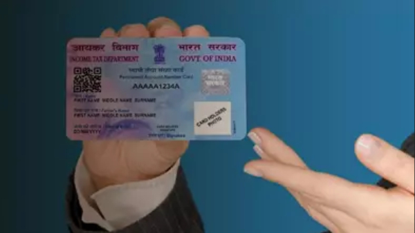  பான் கார்டு அலெர்ட்: இதை சின்ன தவறுன்னு நினைக்காதீங்க.. மாட்டுனா ரூ.10,000 போயிடும்! 