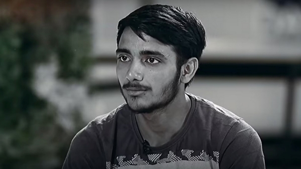 தடைகளை தாண்டி IIT-யில் அட்மிஷன்.. தினசரி கூலித் தொழிலாளியின் மகன் JEE தேர்வில் சாதனை! தடைகளை தாண்டி IIT-யில் அட்மிஷன்.. தினசரி கூலித் தொழிலாளியின் மகன் JEE தேர்வில் சாதனை!