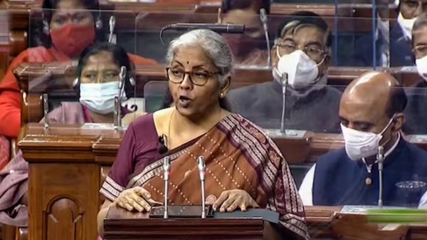 நிர்மலா சீதாராமனின் இந்த சாதனையை முறியடிக்க யாராலும் முடியாது..! நிர்மலா சீதாராமனின் இந்த சாதனையை முறியடிக்க யாராலும் முடியாது..!