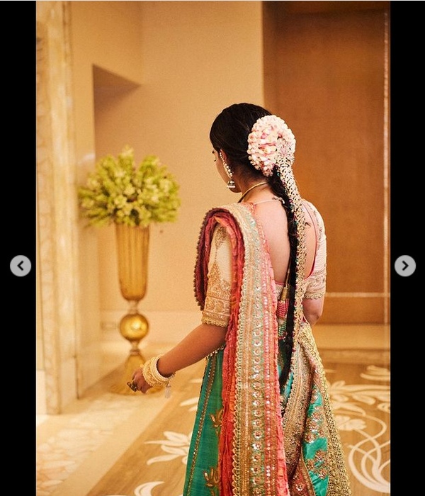 அம்மாவிடம் இஷா இரவல் வாங்கிய நகை.. கோடீஸ்வர பெண்களுக்கும் இந்தப் பழக்கம் இருக்கிறதா? 