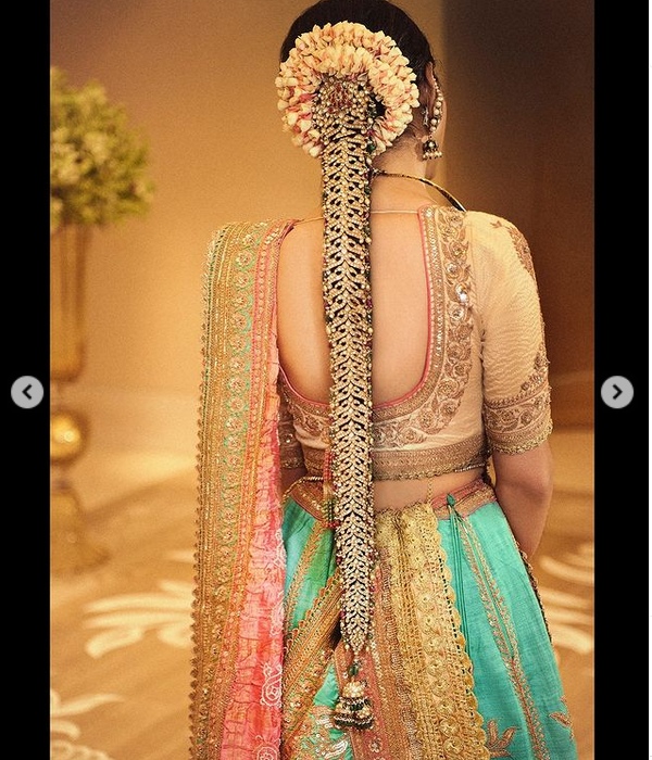 அம்மாவிடம் இஷா இரவல் வாங்கிய நகை.. கோடீஸ்வர பெண்களுக்கும் இந்தப் பழக்கம் இருக்கிறதா? 