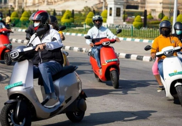  எலக்ட்ரிக் ஸ்கூட்டர் வாங்க அரசு மானியம் தருவது உங்களுக்கு தெரியுமா? டெட்லைன் நெருங்குது!