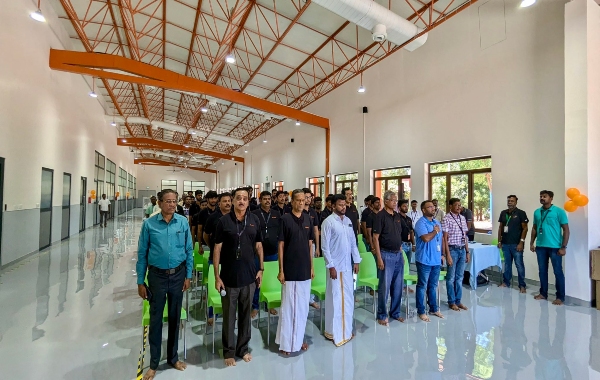 மாஸ் காட்டும் ZOHO ஸ்ரீதர் வேம்பு..!தென்காசி கிராமத்தில் புது தொழிற்சாலை..சொன்னதைச் செய்துவிட்டார்.!