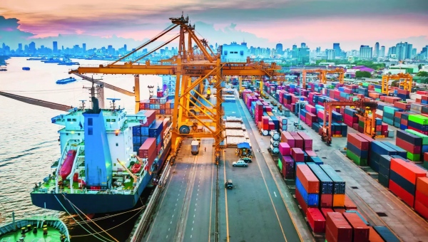 வியட்நாம் நாட்டில் சம்பவம் செய்த அதானி.. அது 4வது அதிரடி வெளிநாட்டுத் திட்டம்..! 