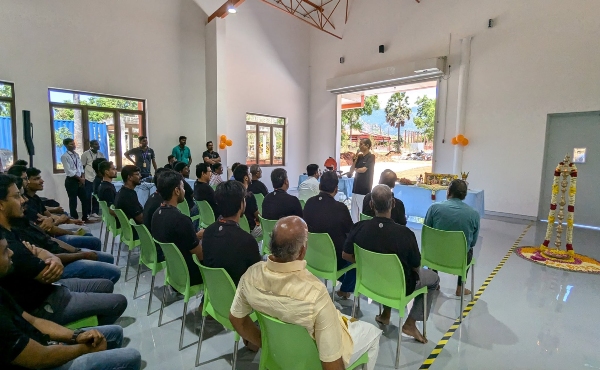 மாஸ் காட்டும் ZOHO ஸ்ரீதர் வேம்பு..!தென்காசி கிராமத்தில் புது தொழிற்சாலை..சொன்னதைச் செய்துவிட்டார்.!