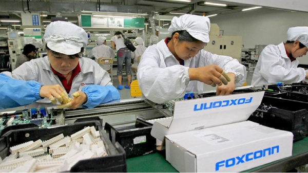 50000 ஊழியர்களை நியமிக்கும் பாக்ஸ்கான்.. ஐபோன் 16 அறிமுகத்திற்கு அதிரடிகள் ஆரம்பம்..!! 