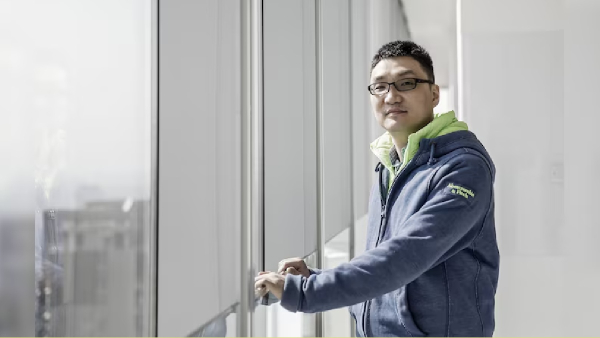  ஈ-காமர்ஸ் தளம் மூலம் சீனாவின் நம்பர் ஒன் பணக்காரராக உயர்ந்த முன்னாள் கூகுள் ஊழியர்..!