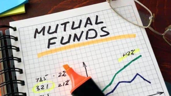  வெறும் 10,000 SIP முதலீட்டை 4.56 கோடியாக மாற்றிய ஃபண்ட்.. முதலீட்டாளர்கள் காட்டில் மழை!