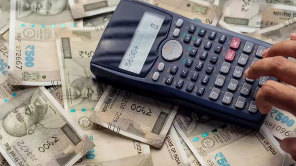 மாதம் ரூ.1 லட்சம் சம்பளம் பெறுபவர் ஈசியாக 1 கோடி ரூபாயை சேமிப்பது எப்படி..?