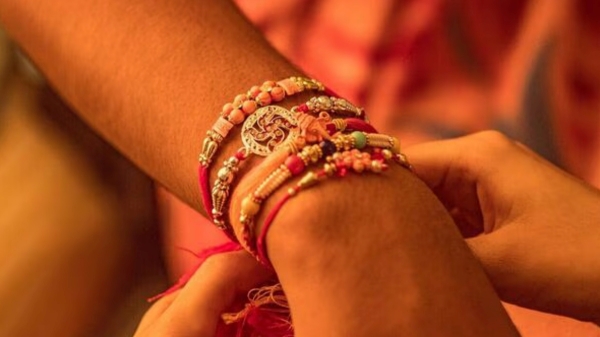 ரக்‌ஷா பந்தனுக்கு உங்க சகோதரிக்கு பெஸ்ட் கிஃப்ட்.. இந்த வருஷம் இதை டிரை பண்ணுங்க..! 