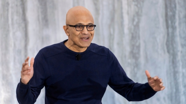 திடீரென மைக்ரோசாப்ட் பங்குகளை விற்ற சத்ய நாதெல்லா..!! 