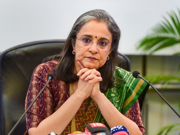  வாரக்கணக்கில் மௌனம் காக்கும் செபி தலைவர் மதாபி.. ஹிண்டன்பர்க் குற்றச்சாட்டு.! 