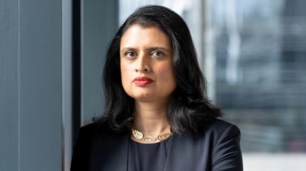 சிஇஓ உடன் ரகசிய உறவு.. இந்திய வம்சாவளி கொண்ட பெண் டிஸ்மிஸ்..!!