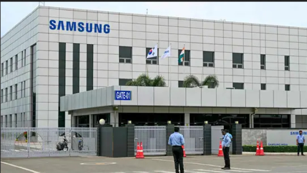 Samsung: தொடரும் ஊழியர்கள் போராட்டம், ஒப்பந்த பணியாளர்களை கொண்டு உற்பத்தியை தொடங்கிய சாம்சங்..!