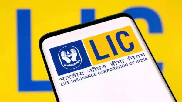  LIC ஜீவன் ஆனந்த் பாலிசி: தினமும் ரூ.45 முதலீடு செய்தால் ரூ.25 லட்சம் கிடைக்கும்! எப்படி தெரியுமா?