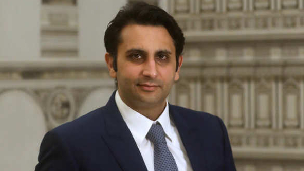 செல்லத்த தூக்கிட்டாங்க..!! அம்பானிக்கு டேக்கா கொடுத்த பூனாவாலா.. கரண் ஜோஹர்-க்கு ஜாக்பாட்..! 