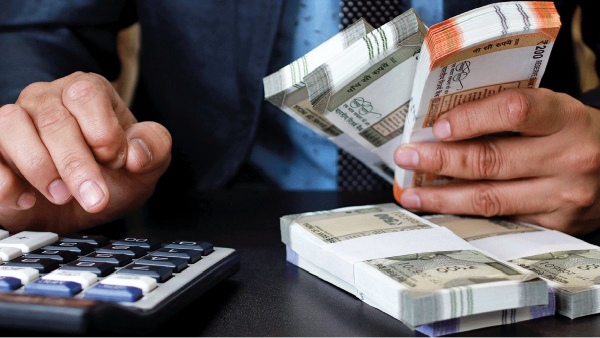 இந்தியாவில் அதிகரிக்கும் பில்லியனர்கள்.. ரூ.1 கோடி வருமானம் பெறுபவர்களின் எண்ணிக்கை 5 மடங்கு உயர்வு!