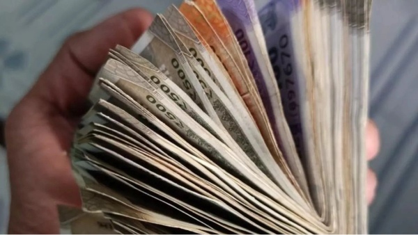  மாதம் ரூ. 25 லட்சம் செலவு செய்யும் கூகுள் ஊழியர்.. அதுக்குன்னு இப்படியா ஆகணும்!