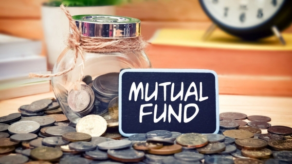 ரூ.10 கோடி சம்பாதிக்க ஒரு எளிய வழி.. மியூச்சுவல் பண்ட் இருக்கே.. எவ்வளவு முதலீடு செய்ய வேண்டும்? 