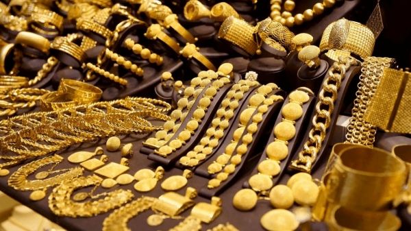  பெண்களே உடனே கடைக்கு ஓடுங்க! தங்கம் விலை கிராமுக்கு ரூ.30 குறைவு.. கோவை மக்களுக்கு ஜாக்பாட்!