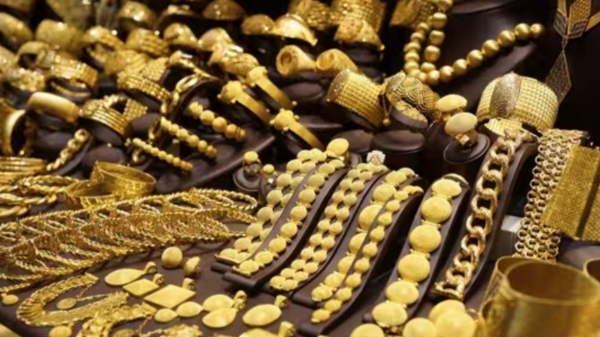 தங்கம் விலை 3வது நாளாக உயர்வு.. அட போங்கப்பா, இனி தங்கம் வாங்கவே முடியாது போலயே..!! 