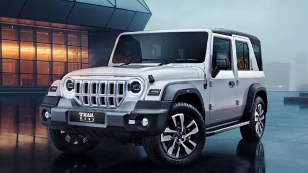  Mahindra Thar Roxx கார் 1.31 கோடியா.. போட்டிப்போட்டு வாங்கிய பிரபலம்.. யார் தெரியுமா?